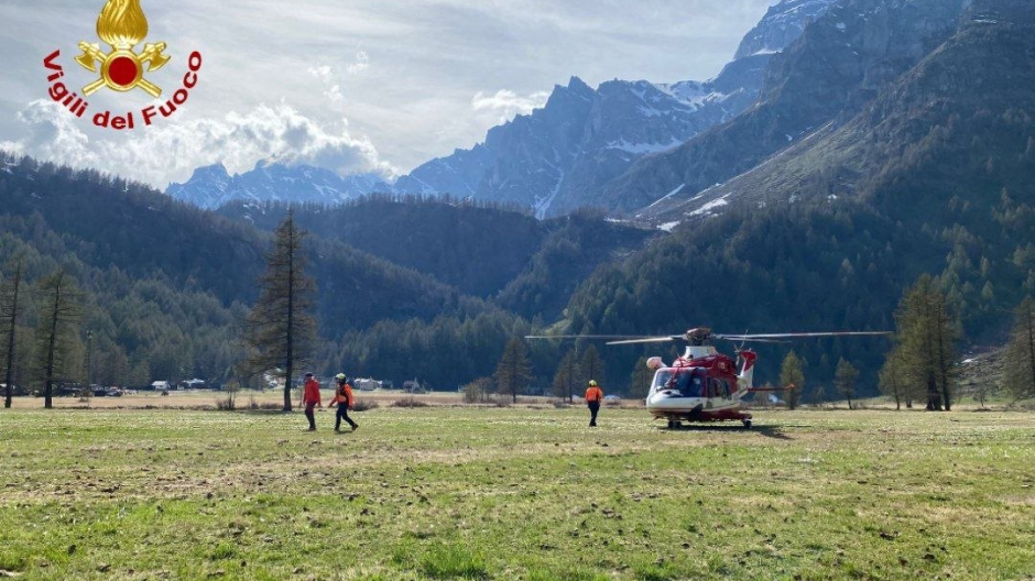 Escursionisti in pericolo: soccorsi con l'elicottero all’Alpe Devero